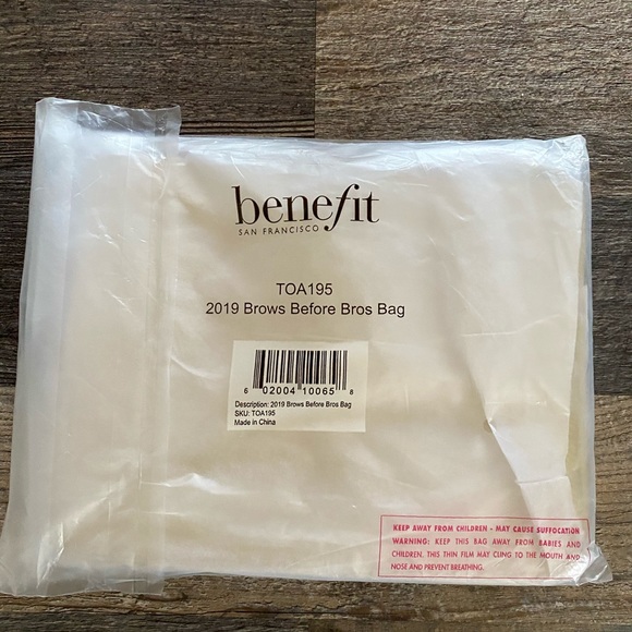 NIP NWT Benefit Cosmetic Bag Brows Before Bro’s💄 - Picture 5 of 5